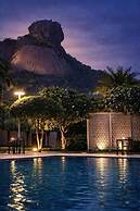 Hillcrest Hotel & Resort