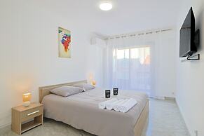 222 - L Azur in Cannes
