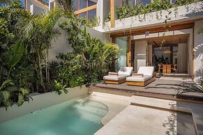 Hood Villa Balangan