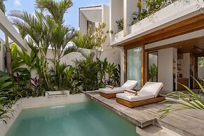 Hood Villa Balangan