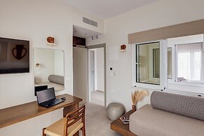 Armia Experience Hotel