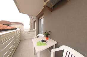Seaside Escape for Four Guests