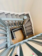 Heliodor 4BR Townhouse With A C NR Addenbrookes
