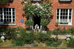 Observatory House 9BR NR Universal With Pool