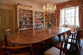 Observatory House 9BR NR Universal With Pool