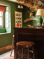 The Bell & Crown