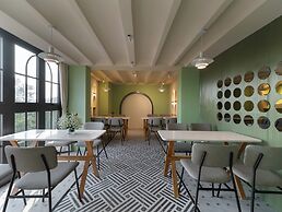 Little Charm Boutique Hotel