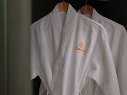 Little Charm Boutique Hotel