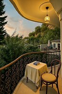 Heritage Rose Inn - Dal Lake