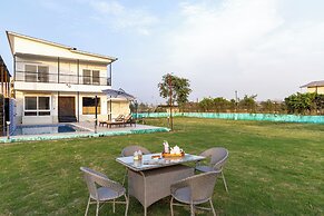 Unique Farmhouse by ELIVAAS