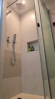 Eza Hotel