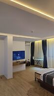 Eza Hotel