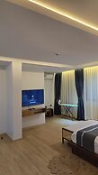 Eza Hotel