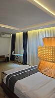 Eza Hotel
