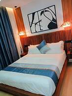 Eza Hotel