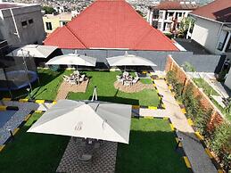 Eza Hotel