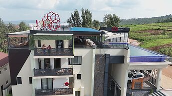 Eza Hotel