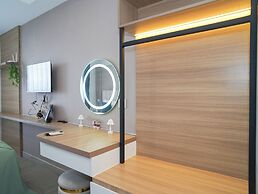 Chic Brown Touch Studio At Apartment Collins Boulevard