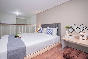 Stunning Studio Loft At Nifarro Park Apartment
