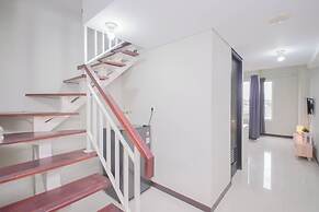Stunning Studio Loft At Nifarro Park Apartment