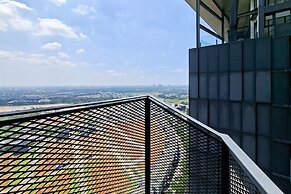 Splendid 1Br At Carstensz Residence
