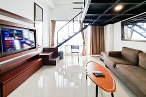 Classic Comfy Studio Loft At Apartment Bintaro Icon