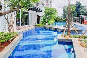 Classic Comfy Studio Loft At Apartment Bintaro Icon