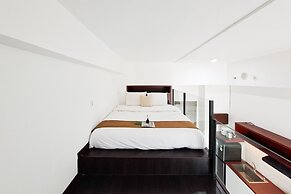 Classic Comfy Studio Loft At Apartment Bintaro Icon