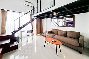 Classic Comfy Studio Loft At Apartment Bintaro Icon