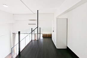 Classic Comfy Studio Loft At Apartment Bintaro Icon