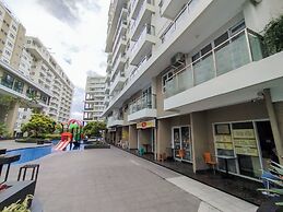Neat And Restful 2Br At Gateway Pasteur Apartment