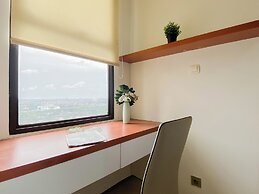 Neat And Serene Studio At Apartment Transpark Cibubur