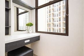 Bright And Comfy Studio Apartment At Transpark Cibubur