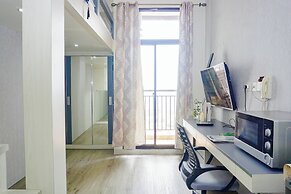 Smart Layout Studio At Dave Apartment Near Universitas Indonesia