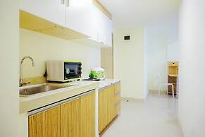 Relaxing 2Br With Working Room Apartment Meikarta