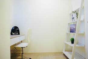 Relaxing 2Br With Working Room Apartment Meikarta