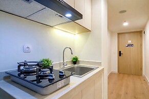 Tranquil 2Br For 4 Pax At Meikarta Apartment