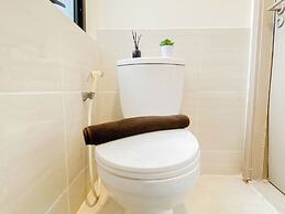 Comfortable And Minimalist Studio At Apartment Meikarta District 1