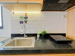 Bright And Comfy 2Br At Meikarta Apartment