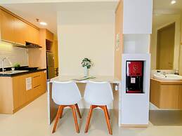 Bright And Comfy 2Br At Meikarta Apartment