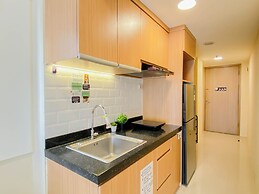 Bright And Comfy 2Br At Meikarta Apartment