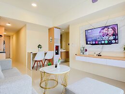 Bright And Comfy 2Br At Meikarta Apartment