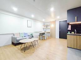 Cozy 2Br Apartment Grand Asia Afrika