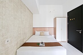 Lavish White 1Br At Casa De Parco Apartment