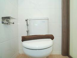 Chic And Comfortable Studio Room At Apartment Sky House Bsd