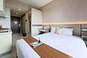 Bright And Comfy Studio Apartment At Sky House Bsd