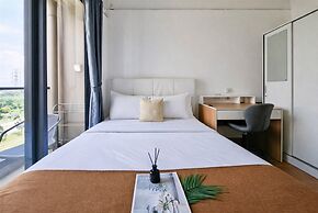 Functional And Cozy Studio At Sky House Bsd Apartment