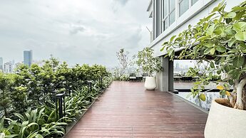 Comfy Studio For 2 Pax At B Residence Grogol