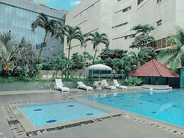 Homey And Elegant 2Br At Permata Senayan Apartment