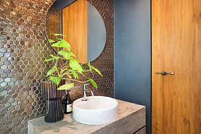 Pool Access 2Br Guru Giri Forest Cabin Villa (Include Breakfast)
